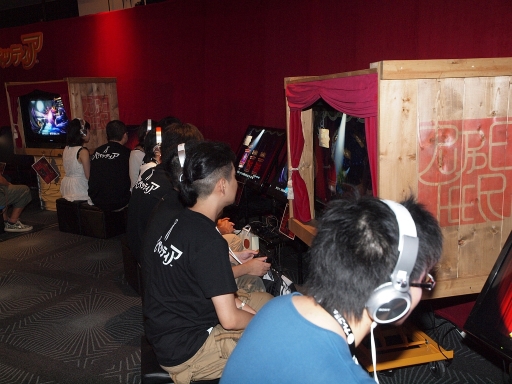 画像集#019のサムネイル/声優・藤原啓治さんも登場した「パペッティア」制作スタジオ潜入ツアーをレポート。開発スタッフが数々のサプライズでおもてなし