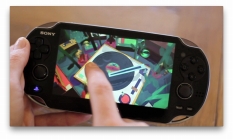 画像集#008のサムネイル/「Tearaway 〜はがれた世界の大冒険〜」のゲーム概要が公開。プレイヤーは「かみさま」で,その“大きなチカラ”によって「小さな旅びと」を導いていく