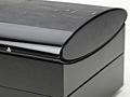 「究極のキャラ弁」を収めるPS3型の“お重”が完成。木工職人の技とレーザー加工で実物を再現,しかも表面は京都の職人の手による漆塗り