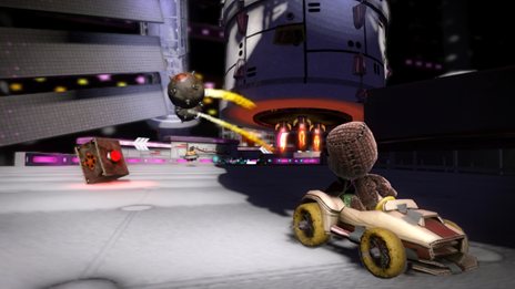 画像集#009のサムネイル/「リトルビッグプラネット カーティング」自分の手でコースを作れる「クリエイトモード」などを紹介。「PlayStation Move レーシングホイール」も同時発売