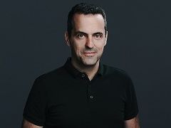 FacebookとOculus VRが目指す「10億人のVRユーザー時代」とは。Oculus VR副社長,ヒューゴ・バラ氏合同インタビュー
