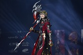 画像集 No.034のサムネイル画像 / 「FFXIV ファンフェスティバル in 東京」コスプレコンテストのフォトレポートをお届け。冒険者やボスキャラクターたちが会場を沸かせた