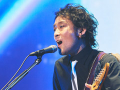 満員のヒカセンで横浜アリーナが揺れた!「THE PRIMALS Live in Japan - Darkest Before Dawn」レポート