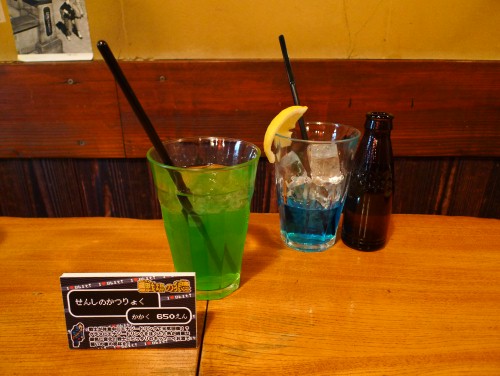 画像集#004のサムネイル/駄菓子とお酒でレトロゲームの思い出を語ろう。「カプコン アーケード キャビネット -レトロゲームコレクション-」×駄菓子バーのコラボメニュー試食会