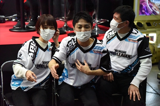 画像集 No.015のサムネイル画像 / 国内を代表するDDRプレイヤーがJAEPO会場で激突！「BEMANI PRO LEAGUE ZERO DanceDanceRevolution」レポート