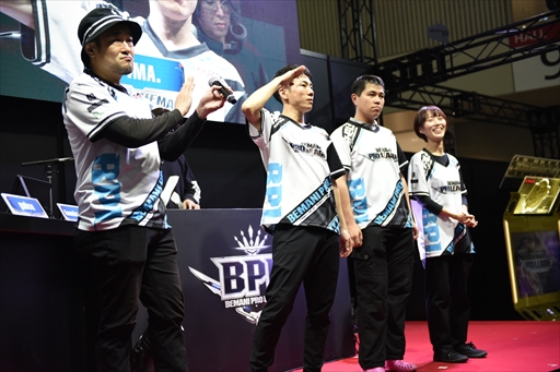 画像集 No.041のサムネイル画像 / 国内を代表するDDRプレイヤーがJAEPO会場で激突！「BEMANI PRO LEAGUE ZERO DanceDanceRevolution」レポート