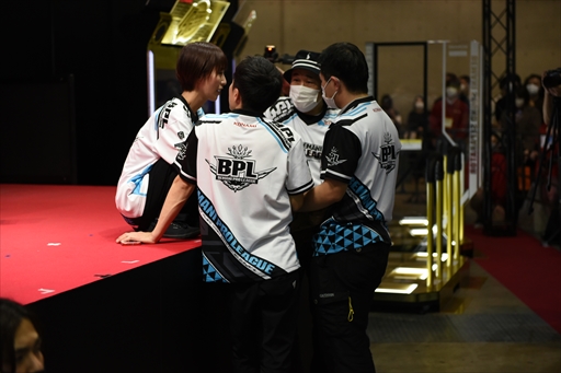 画像集 No.042のサムネイル画像 / 国内を代表するDDRプレイヤーがJAEPO会場で激突！「BEMANI PRO LEAGUE ZERO DanceDanceRevolution」レポート