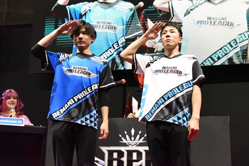 画像集 No.046のサムネイル画像 / 国内を代表するDDRプレイヤーがJAEPO会場で激突！「BEMANI PRO LEAGUE ZERO DanceDanceRevolution」レポート