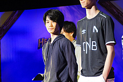 画像集 No.007のサムネイル画像 / 「Hearthstone Chapmpionship Tour 2018 Tokyo Tour Stop」は,日本人プレイヤーのhinaya選手が優勝。世界選手権に向けて前進