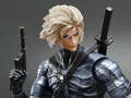 「メタルギアソリッド」シリーズに登場する雷電とリキッド・スネークがアクションフィギュア化。9月下旬に“PLAY ARTS改”から発売決定