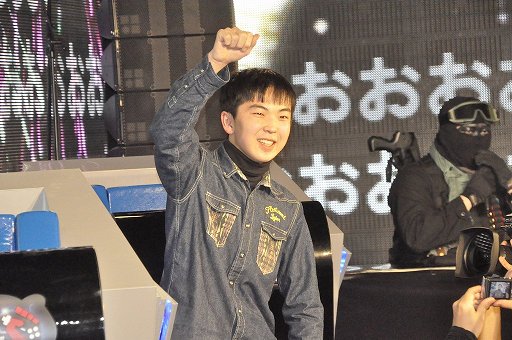 画像集#022のサムネイル/「コール オブ デューティ ゴースト」プレイヤーの頂点が決定！　「ニコニコゲームマスター × コール オブ デューティ ゴースト」本戦をレポート