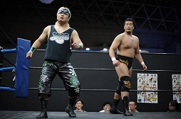 画像集 No.025のサムネイル画像 / ［TGS 2016］4Gamer×DDTプロレス×リングドリーム興行「愛は相よりいでて 2.5」フォトレポート。「DDT美少女化計画」の美少女化権は“美熟女”チェリー選手の手に