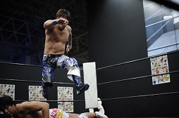 画像集 No.038のサムネイル画像 / ［TGS 2016］4Gamer×DDTプロレス×リングドリーム興行「愛は相よりいでて 2.5」フォトレポート。「DDT美少女化計画」の美少女化権は“美熟女”チェリー選手の手に