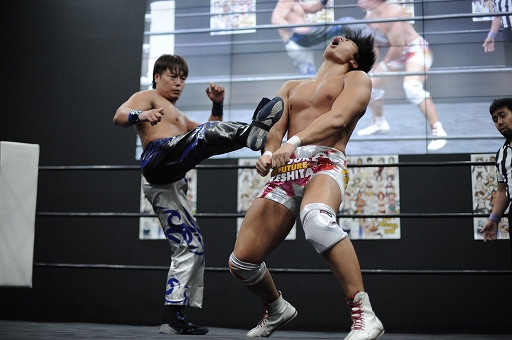 画像集 No.042のサムネイル画像 / ［TGS 2016］4Gamer×DDTプロレス×リングドリーム興行「愛は相よりいでて 2.5」フォトレポート。「DDT美少女化計画」の美少女化権は“美熟女”チェリー選手の手に