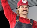 リアル・マリオがステージに登場したメルセデス・ベンツ「GLAクラス」プレス発表会レポート。2014年秋には「マリオカート8」の大会も開催