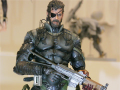 「METAL GEAR SOLID V: THE PHANTOM PAIN」のメディア向けイベントが開催中。会場では「ワンダーフェスティバル」出展品の先行展示も
