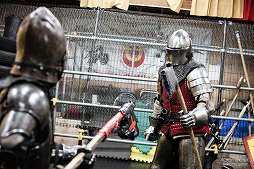 画像集 No.026のサムネイル画像 / 「キングダムカム・デリバランス」を遊んでいたら，リアルで剣を振りたくなったので。ティンタジェルで体験する西洋剣術レッスン