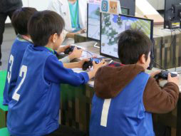 「Minecraft」の参加型イベント「1,000人でつくる!“夢の日本”プロジェクト ファイナル!」レポート。小学生達が創意工夫で作った建造物を披露