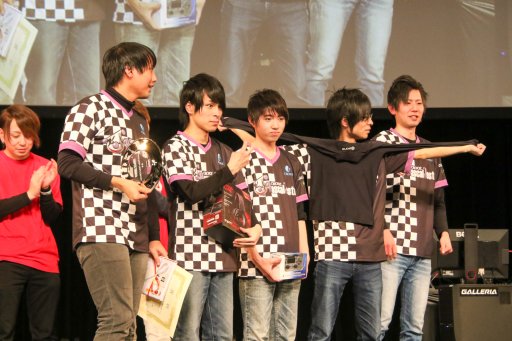 画像集 No.022のサムネイル画像 / 「CS:GO」「FIFA16」「GGXrd」の3部門で争われた「第1回 日本eスポーツ選手権大会」レポート。ゲームアスリートの育成を目指すJeSPAの活動が本格始動