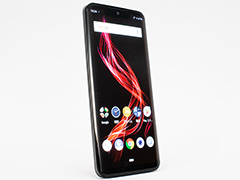 シャープの新型ハイエンドスマホ「AQUOS zero」が実現したのは「価値ある軽量」。開発陣にコンセプトと技術的ポイントを聞いてみた
