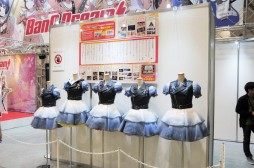 画像集 No.013のサムネイル画像 / 「ブシロード10周年祭」は大盛況のうちに終幕。多数の来場者がカードファイトや展示を楽しんだ会場の模様やステージイベントをレポート