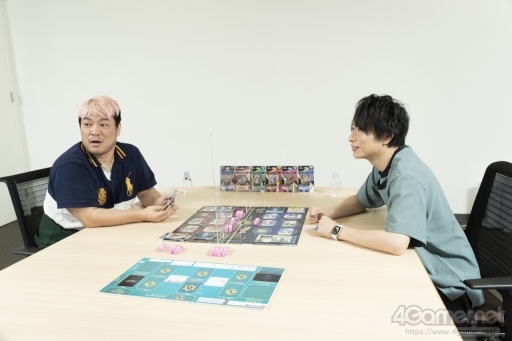 画像集 No.048のサムネイル画像 / 【PR】はじめての「カードファイト!! ヴァンガード」第1回：ダンちゃんこと男色ディーノ選手，声優の森嶋秀太さんにゲームの遊び方を学ぶ