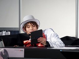 画像集 No.012のサムネイル画像 / 闘会議2015「ブレイブリーセカンド 新春特番」をレポート。浅野プロデューサーが,体験版「無料で遊べる三銃士編」の新情報を語った