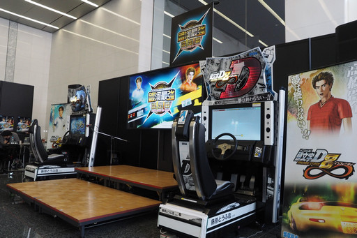 画像集 No.002のサムネイル画像 / 「頭文字D ARCADE STAGE 8 インフィニティ」全国大会“銀河最強決定戦”では激アツバトルが続出。「湾岸マキシ」とのコラボも発表