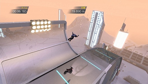 画像集#008のサムネイル/バイクゲーム「トライアルズ フュージョン」がついにリリース。シンプル操作で派手なトリックが繰り出せる手軽さと高い中毒性が，うーん，たまらない
