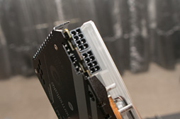 画像集 No.014のサムネイル画像 / ZOTAC創業10周年記念。GTX 1080と4コアCore i7を液冷する小型PC「MAGNUS EN1080」など3製品が登場