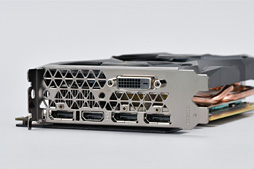 画像集 No.009のサムネイル画像 / GTX 1080搭載なのにカード長は約21cm。「ZOTAC GeForce GTX 1080 Mini 8GB」を使ってみた