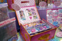 画像集 No.011のサムネイル画像 / 新展開を迎える「プリパラ」や「僕のヒーローアカデミア」のカードゲームなど,キッズ向けアーケード機がお披露目。タカラトミーアーツ商談会レポート