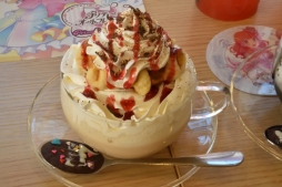 画像集 No.011のサムネイル画像 / 「プリティーオールフレンズバレンタインカフェ」内覧会をレポート。こだわりのコラボメニューが楽しめて，思わずハピラキになる空間