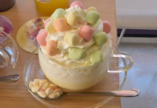 画像集 No.013のサムネイル画像 / 「プリティーオールフレンズバレンタインカフェ」内覧会をレポート。こだわりのコラボメニューが楽しめて,思わずハピラキになる空間