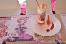 画像集 No.025のサムネイル画像 / 「プリティーオールフレンズバレンタインカフェ」内覧会をレポート。こだわりのコラボメニューが楽しめて，思わずハピラキになる空間
