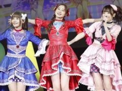 「プリパラ」のユニット“NonSugar”初の単独イベント昼の部をレポート。新衣装や懐かしい衣装で5曲の新曲などを披露