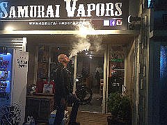 マフィア梶田の二次元が来い!:第276回「爆煙が繋いだ出会いと変わらぬ三馬鹿のTGS珍道中」