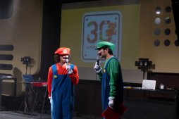 画像集 No.005のサムネイル画像 / マリオの誕生日に開催された「スーパマリオ30祭」をレポート。生みの親である宮本 茂氏,手塚卓志氏,近藤浩治氏がゲストともに30周年を祝福