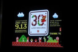 画像集 No.027のサムネイル画像 / マリオの誕生日に開催された「スーパマリオ30祭」をレポート。生みの親である宮本 茂氏,手塚卓志氏,近藤浩治氏がゲストともに30周年を祝福