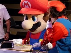 マリオの誕生日に開催された「スーパマリオ30祭」をレポート。生みの親である宮本 茂氏,手塚卓志氏,近藤浩治氏がゲストともに30周年を祝福