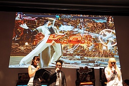 画像集#015のサムネイル/「鉄拳7」の新キャラクター公開や,招待選手によるトーナメントで大いに盛り上がった「鉄拳」シリーズ20周年記念のファン感謝祭をレポート