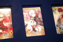 画像集 No.019のサムネイル画像 / 「Fate/Grand Order Arcade」の情報が明らかにされた「FGOゲストトーク」レポート。物理カードの写真も掲載