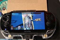 画像集#013のサムネイル/［TGS 2014］「ケイオスリングスIII」プレイレポート。スマートフォンの人気RPGシリーズが，サクサクのプレイ感覚はそのままにPS Vitaでも遊べる