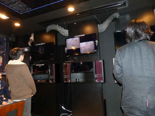 画像集 No.002のサムネイル画像 / PC/PS4/Xbox One版「バイオハザード HDリマスター」が本日配信。メディア対抗ゲーム大会で「インビジブルエネミーモード」に挑戦してきた