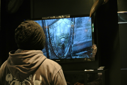 画像集 No.004のサムネイル画像 / PC/PS4/Xbox One版「バイオハザード HDリマスター」が本日配信。メディア対抗ゲーム大会で「インビジブルエネミーモード」に挑戦してきた