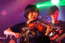 画像集 No.006のサムネイル画像 / 最新作「イースVIII」の楽曲を含めた14曲が演奏された「ファルコムjdkバンド東京ライブ」をレポート
