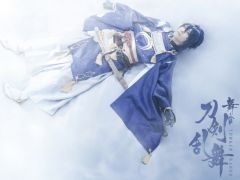 舞台「刀剣乱舞」,新作公演が2018年6月,7月に上演決定。鈴木拡樹さん演じる三日月宗近が登場するプロモーションビデオを公開