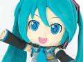 「初音ミク Project mirai でらっくす」の発売記念イベントが5月28日に秋葉原で開催。ミクダヨーとの握手および写真撮影のチャンス