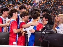 「Overwatch World Cup 2018」は,韓国チームが圧巻のパフォーマンスを見せ3連覇を達成。大会MVPにはJJonak選手が選出