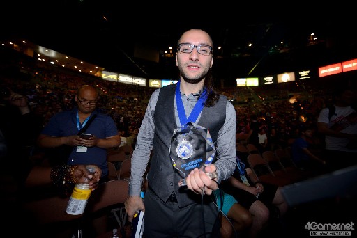 画像集 No.043のサムネイル画像 / ［EVO2016］「GGXrdR」部門，優勝はまちゃぼー選手。「ストV」では韓国Infiltration選手が栄冠を手にしたEVO2016最終日，現地レポートまとめ